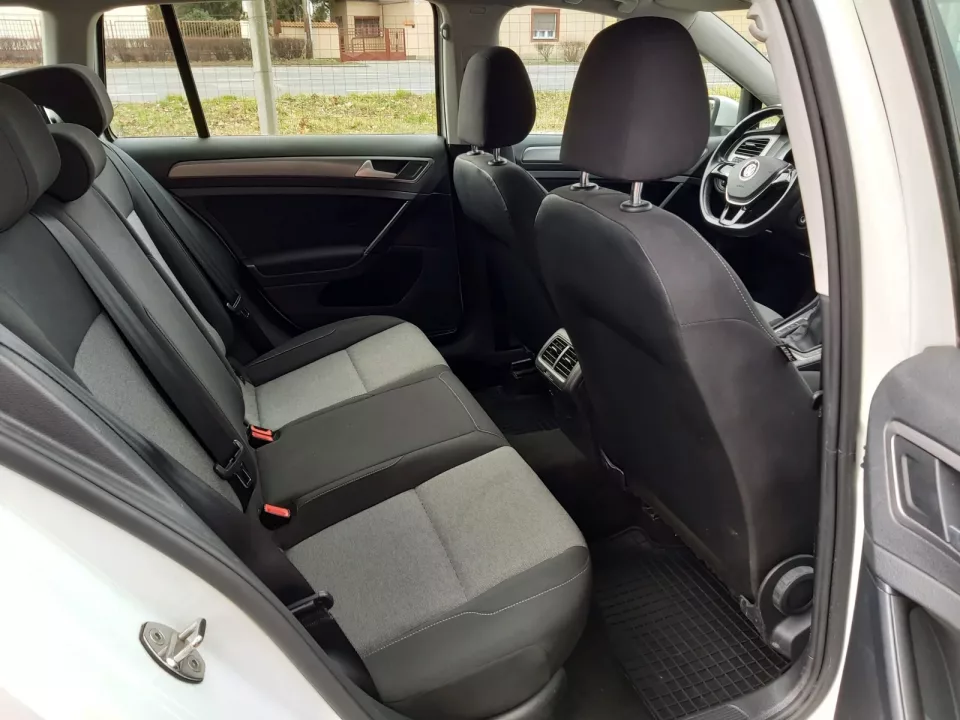 Volkswagen Golf VII 1.6 TDI Variant